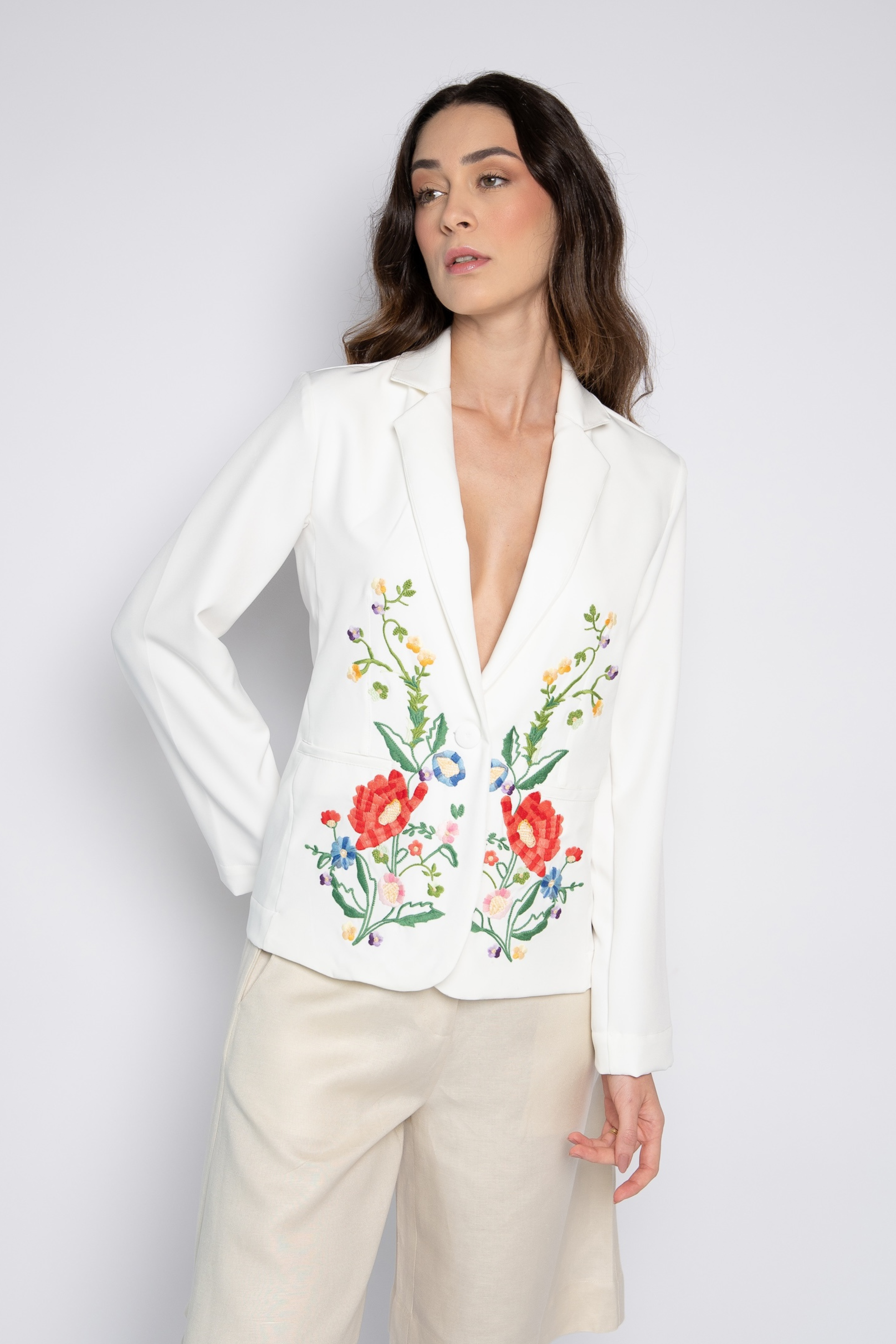 BLAZER BORDADO MILA