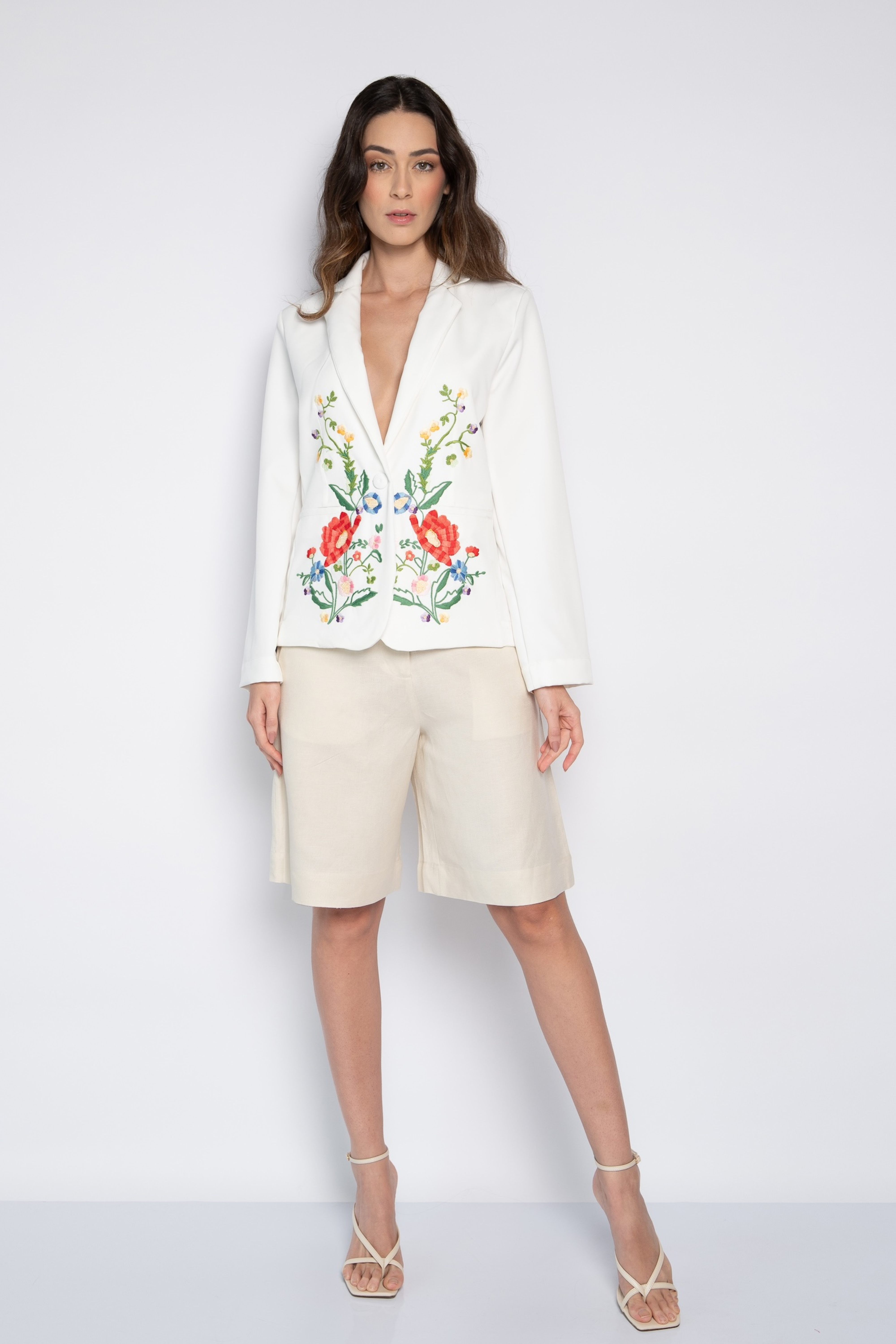 BLAZER BORDADO MILA