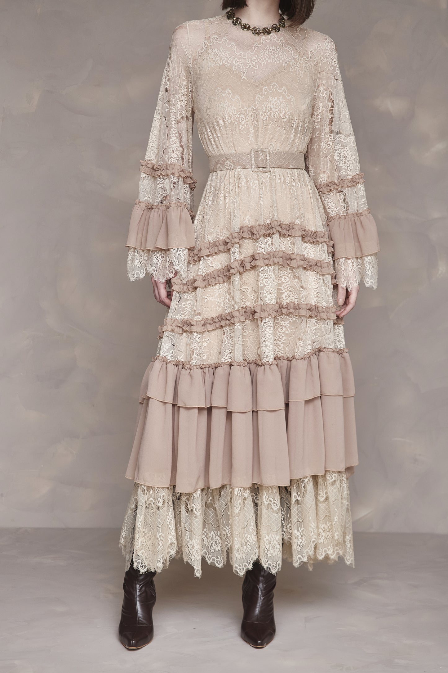 VESTIDO AMENDOA