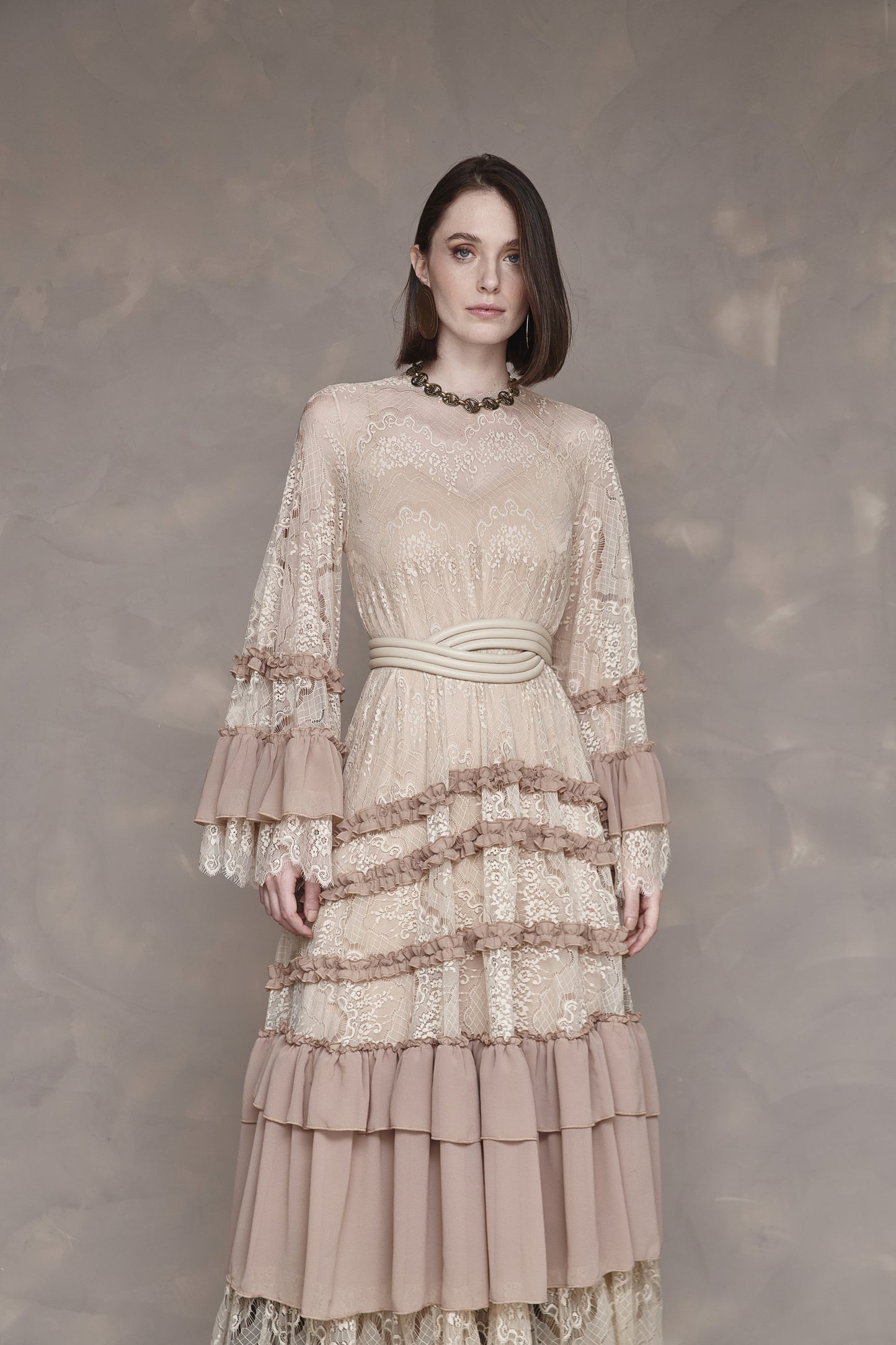 VESTIDO AMENDOA