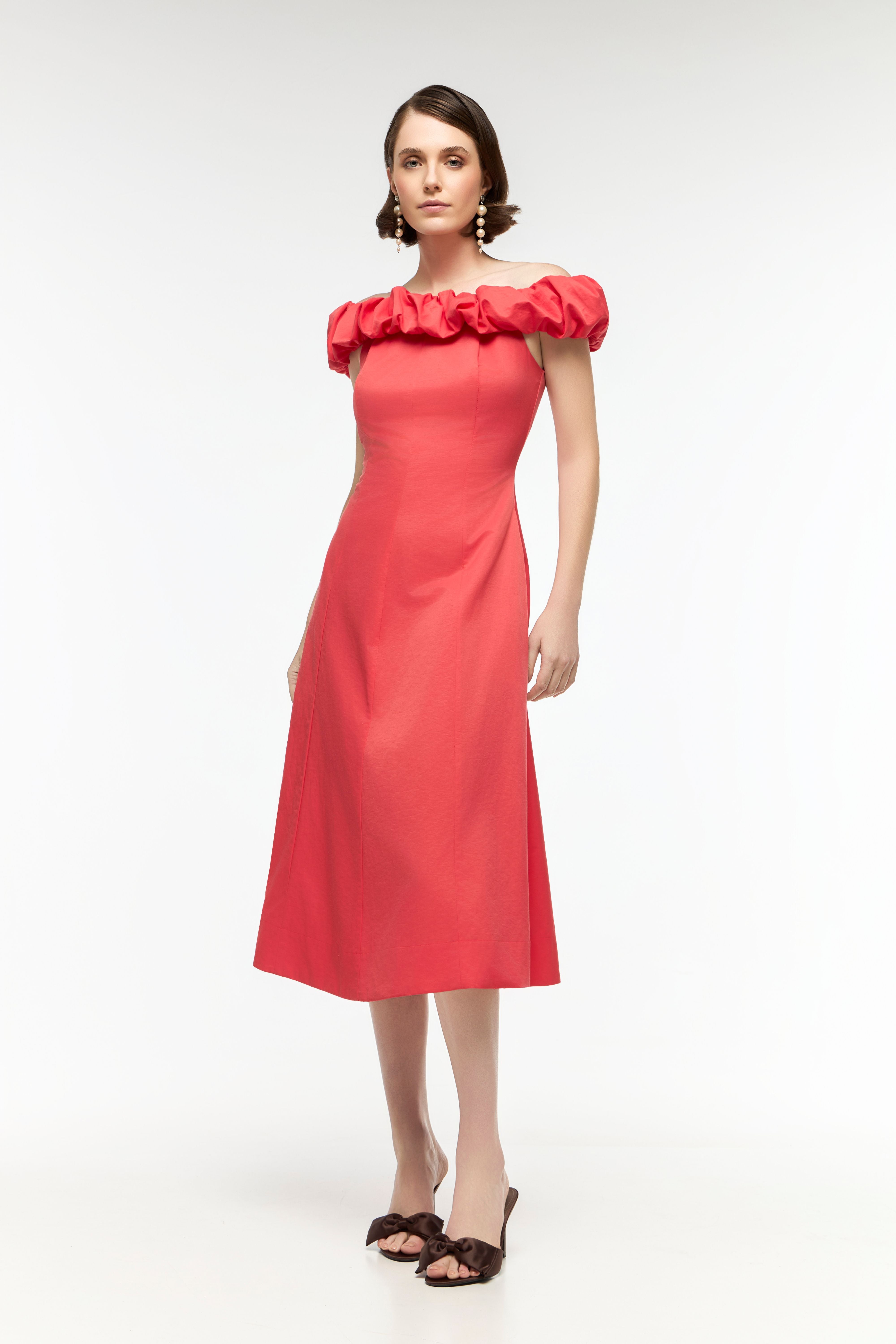 VESTIDO MIDI AVA HOMBROS AL AIRE ROJO
