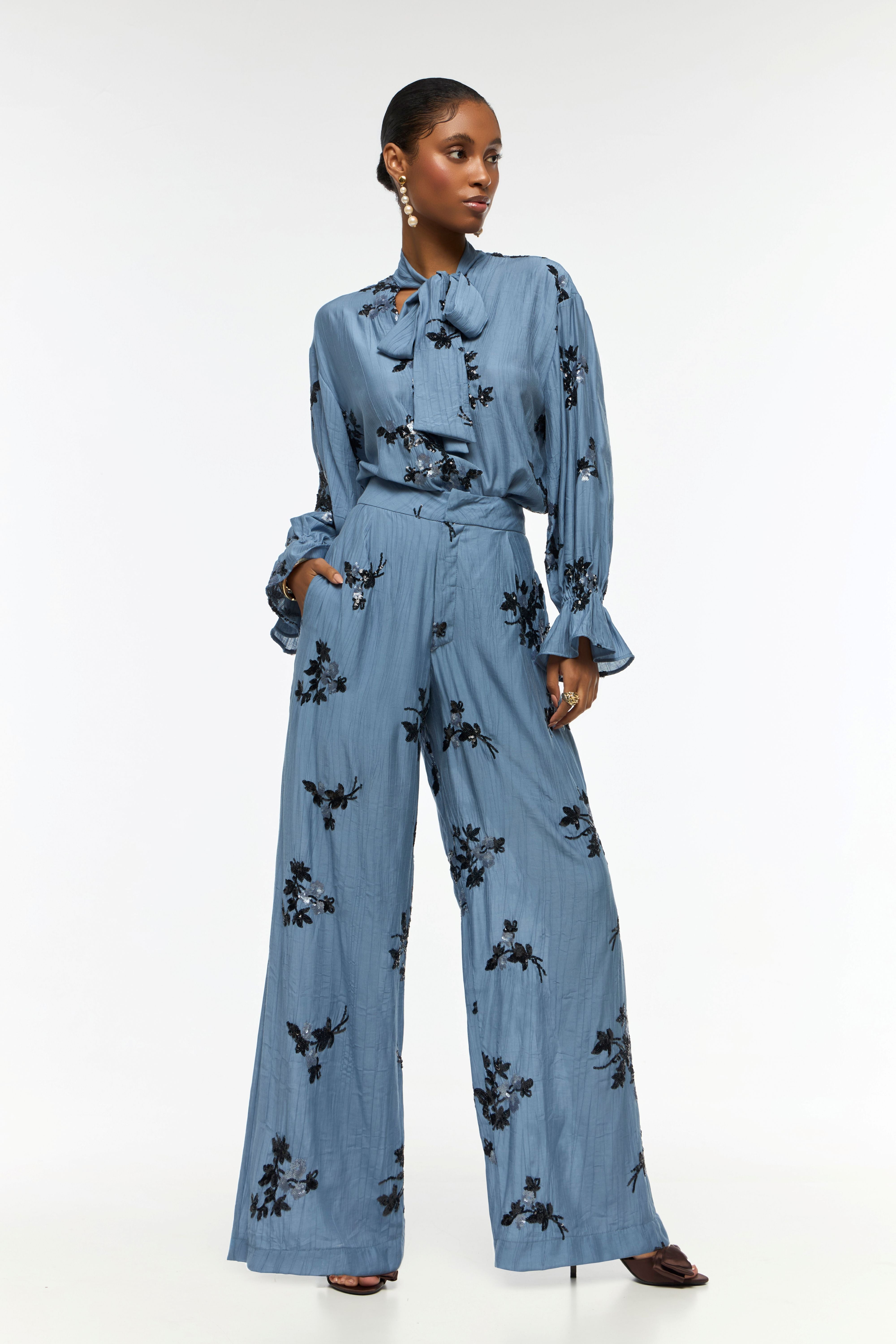 CONJUNTO PANTALÓN Y CAMISA LENTEJUELAS MONTE CARLO