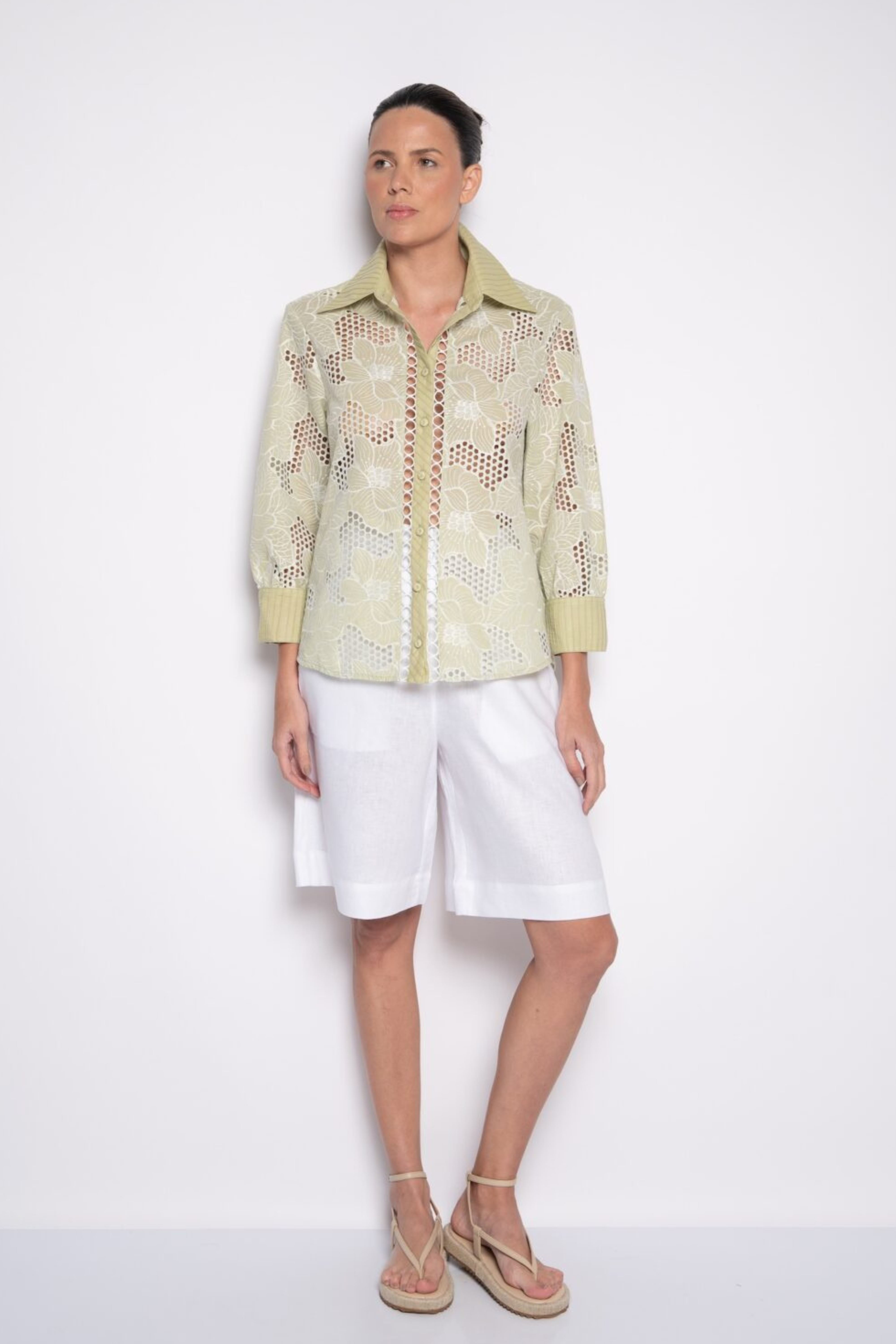CAMISA DE BORDADO INGLÉS RAFAELLA VERDE