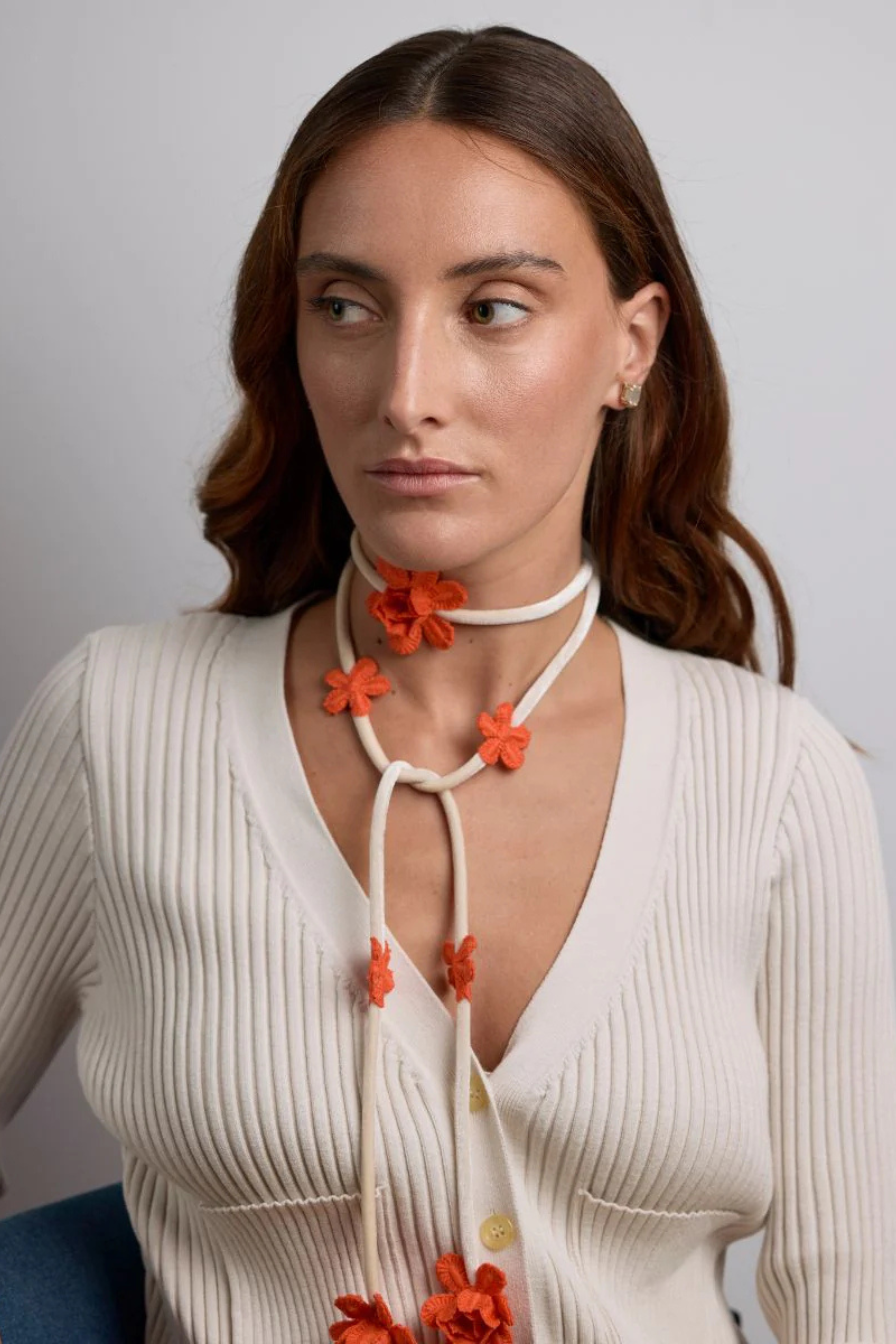 CHOKER TRIZTRIZ OLIVIA BLANCO Y NARANJA
