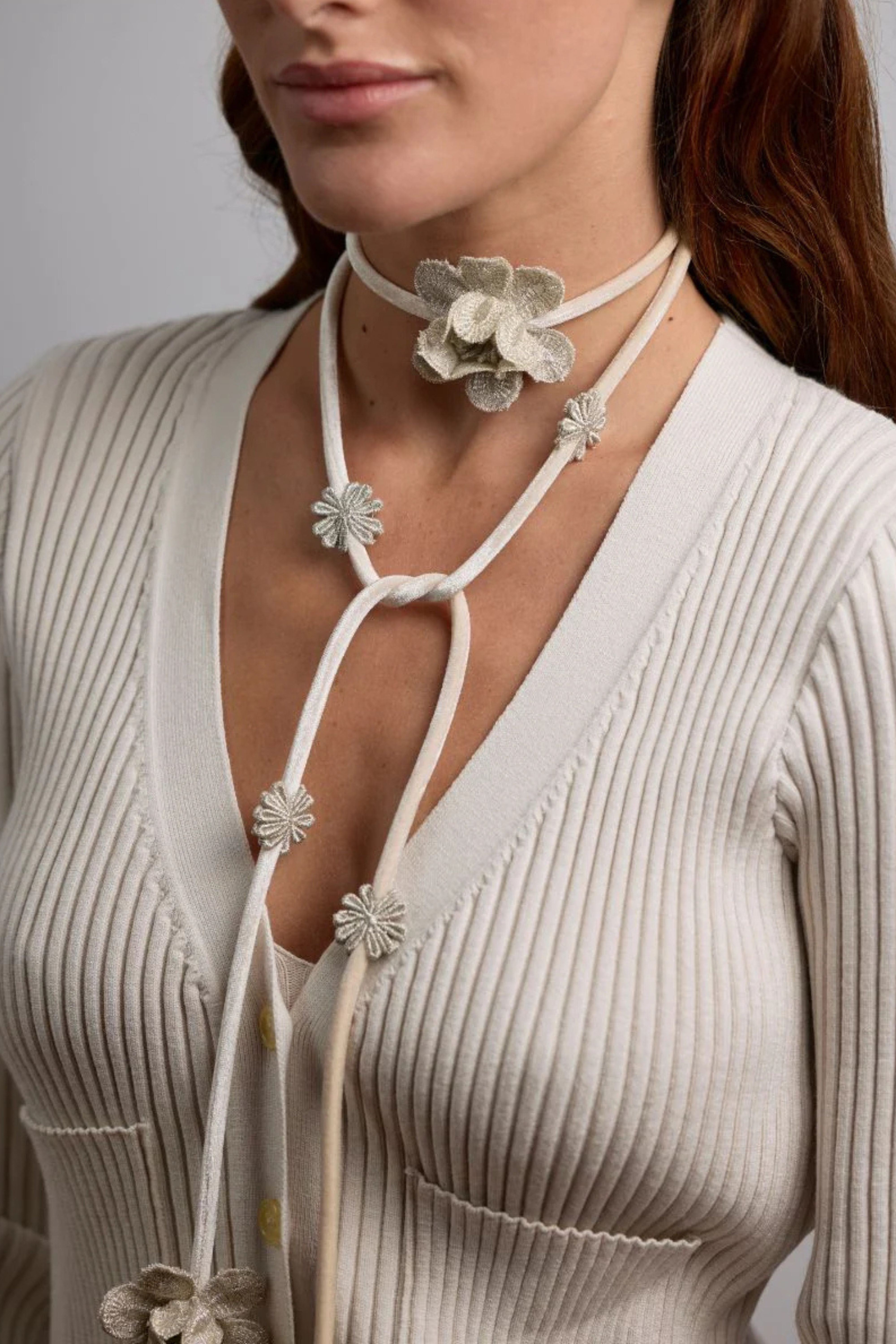 CHOKER TRIZTRIZ OLIVIA BLANCO Y PLATA