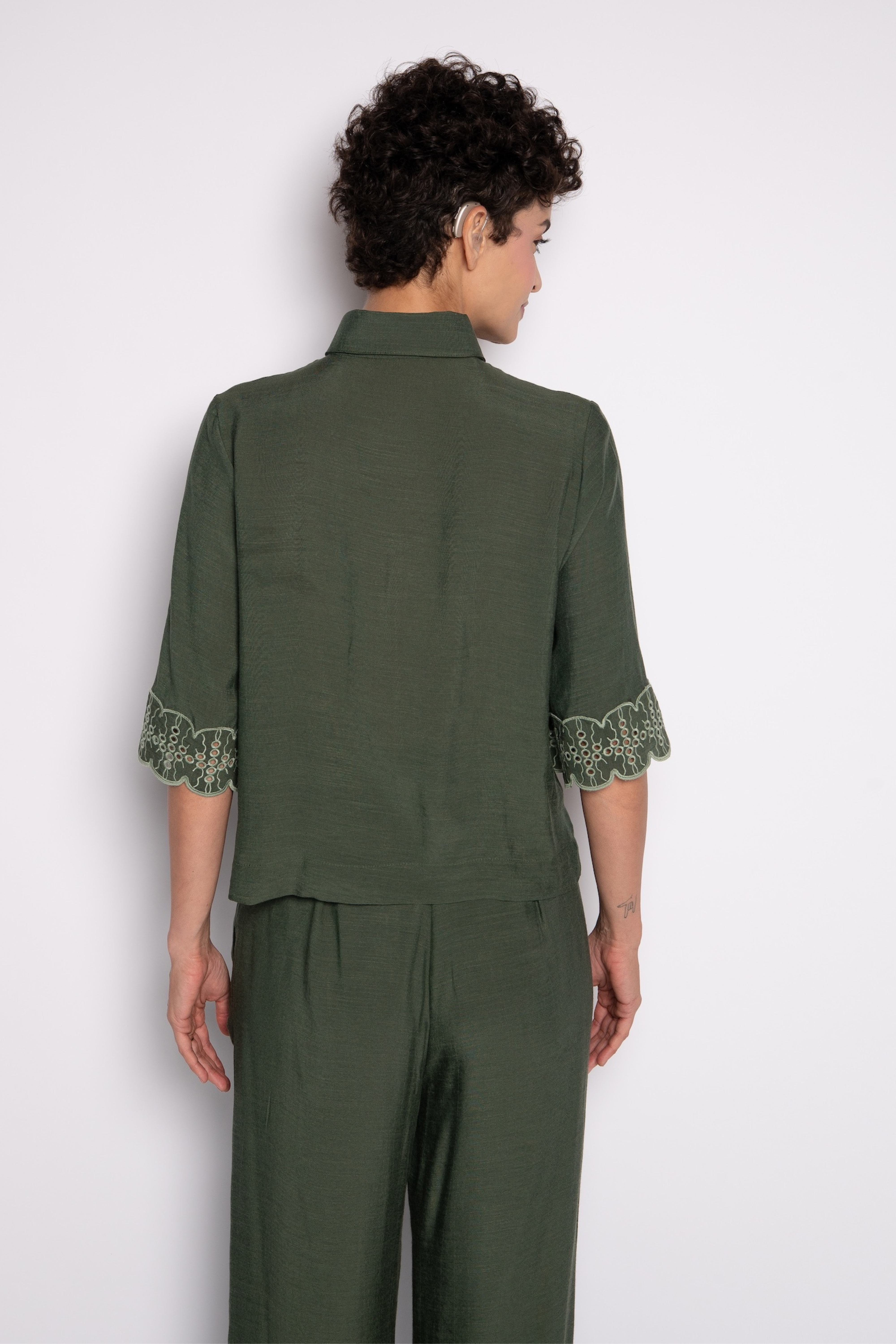 CAMISA CROPPED RICHELIEU PRISCI