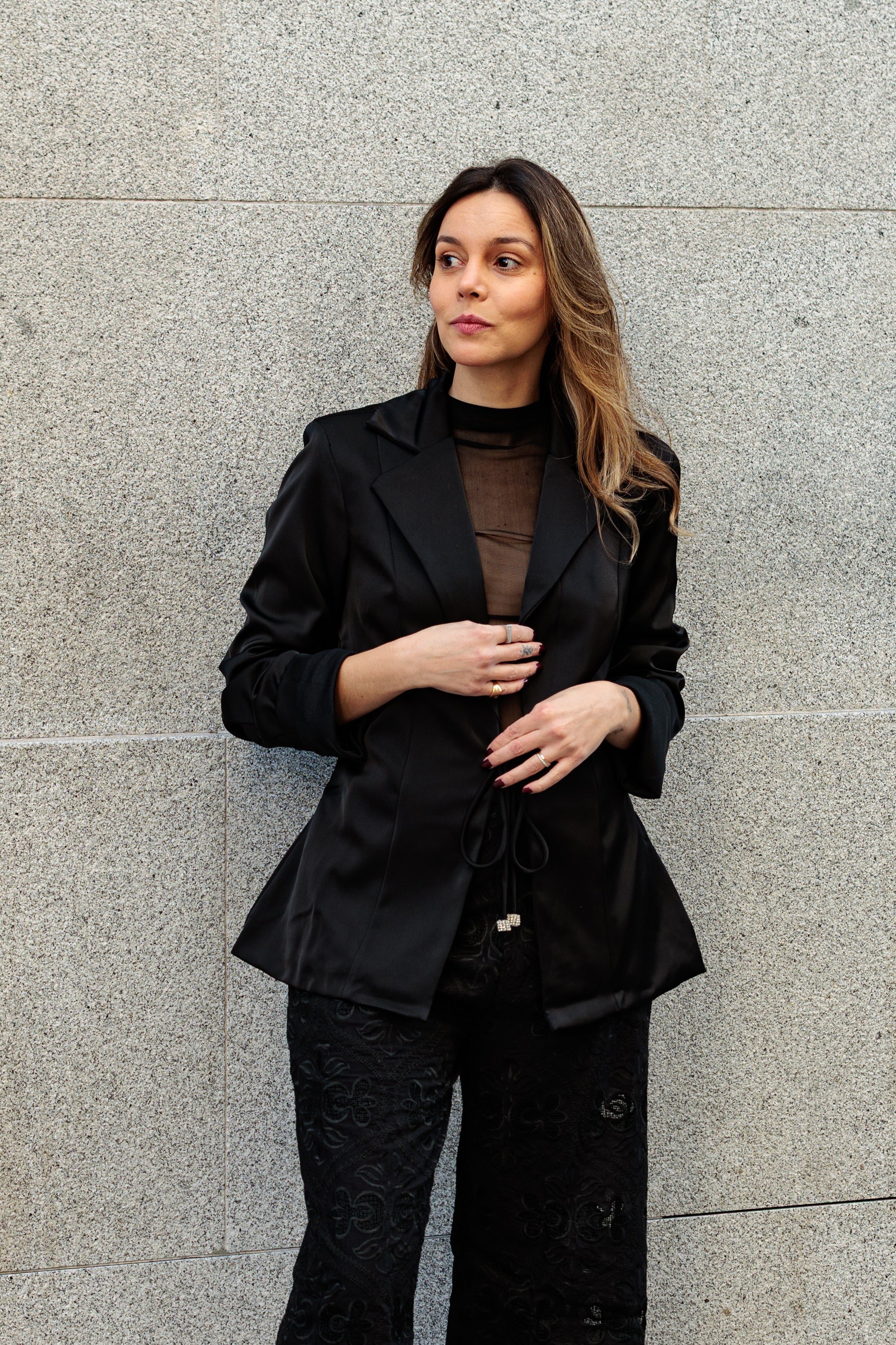 BLAZER AMSTERDA SATINADO NEGRO