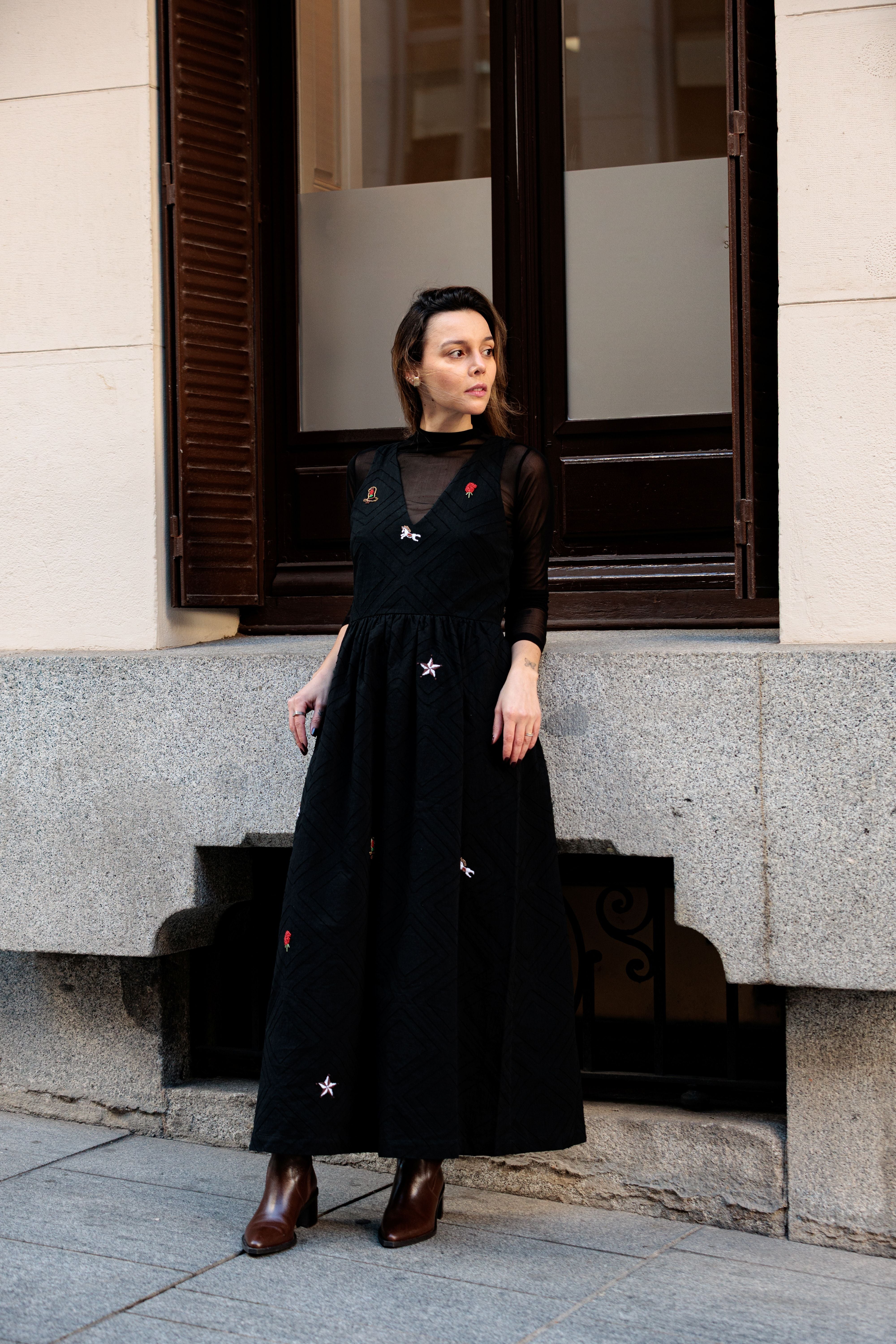 VESTIDO DETALLE BORDADO VINTAGE HORSE NEGRO